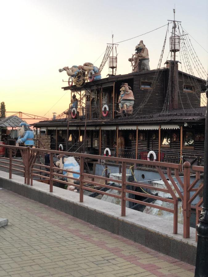 НОВАЯ КРАСИВАЯ квартира. Черкассы Экстерьер фото